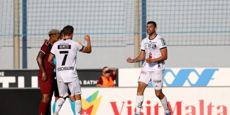 Вольфсбергер - Блау-Вайсс Линц