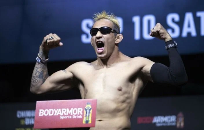 Тони Фергюсон - Бобби Грин Тони Фергюсон - Бобби Грин