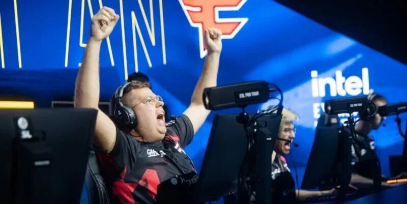 Ninjas in Pyjamas - FaZe Clan