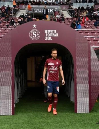 Генк - Серветт