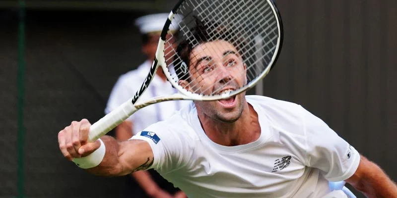 Кристофер Юбэнкс - Джордан Томпсон Кристофер Юбэнкс - Джордан Томпсон