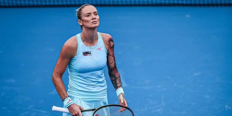 Тереза Мартинцова - Нао Хибино Тереза Мартинцова - Нао Хибино