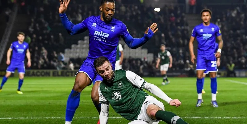 Плимут - Хаддерсфилд