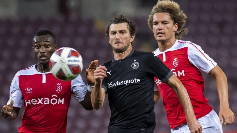 Лозанна Уши - Серветт Лозанна Уши - Серветт