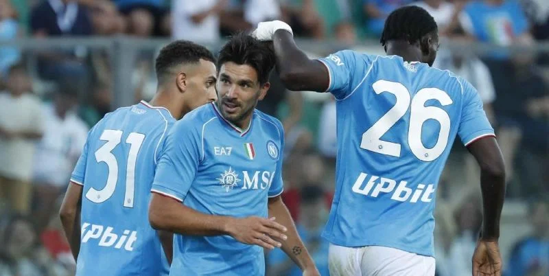 Наполи - Аугсбург