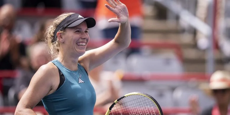 Маркета Вондроушова - Каролин Возняцки Маркета Вондроушова - Каролин Возняцки