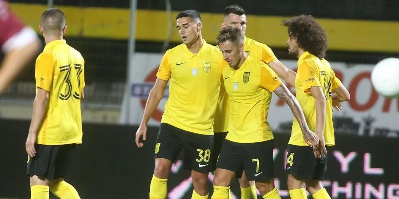 Арис - Динамо Киев