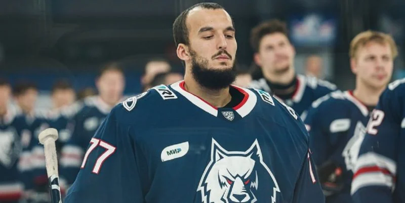 Нефтехимик - Химик Нефтехимик - Химик