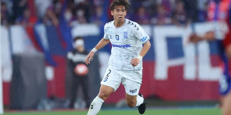 Йокогама Маринос - Гамба Осака