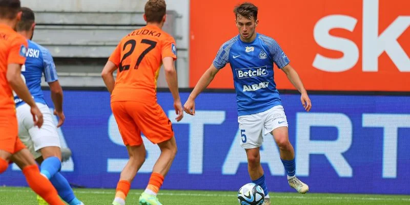 Варта - Рух Хожув