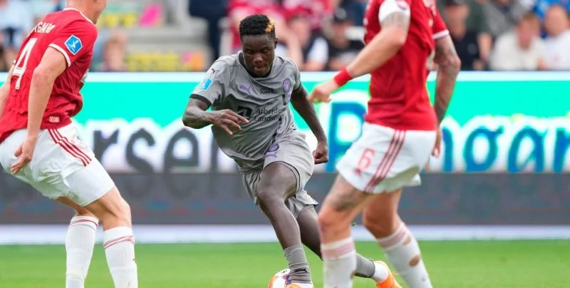 Мидтьюлланн - Омония