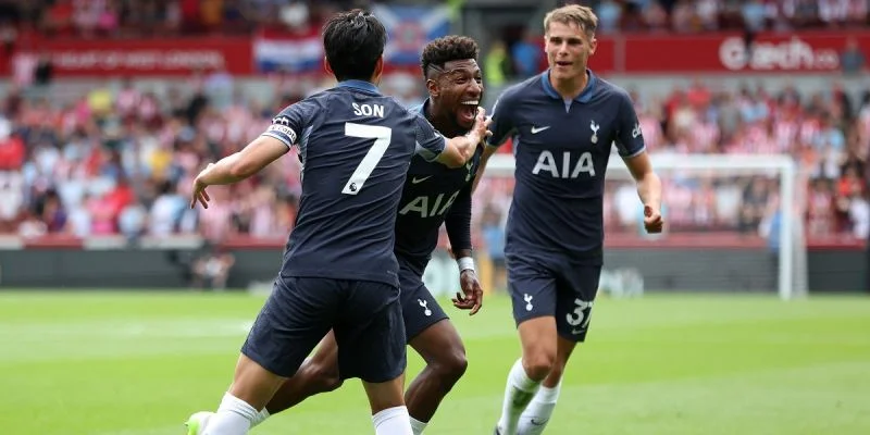 Тоттенхэм - Манчестер Юнайтед Тоттенхэм - Манчестер Юнайтед