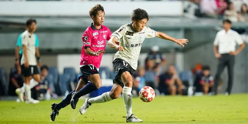 Йокогама - Сересо Осака Йокогама - Сересо Осака