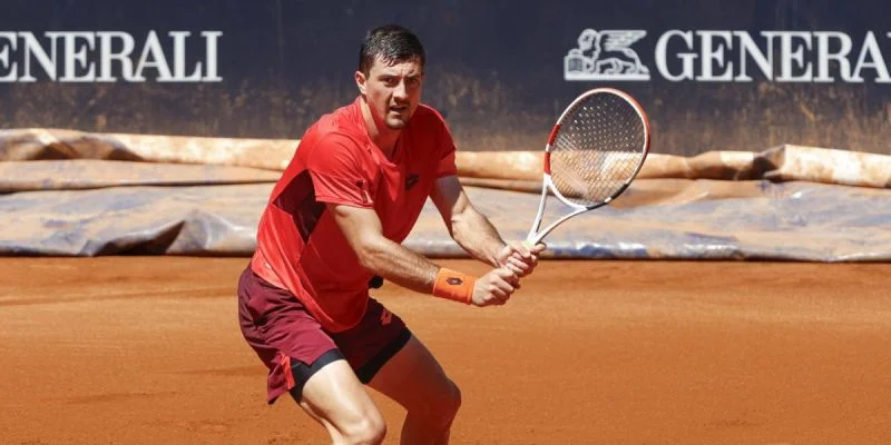 Алекс Микельсен - Себастьян Офнер