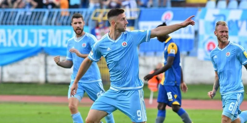 Слован Бр - Арис Лимасол