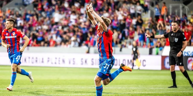 Тобол - Виктория Плзень