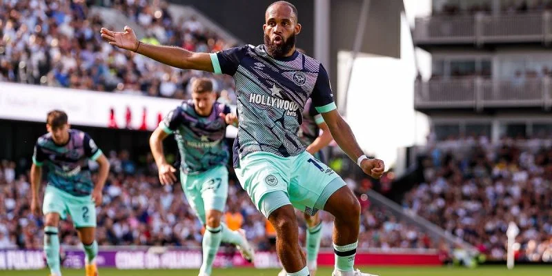 Брентфорд - Кристал Пэлас