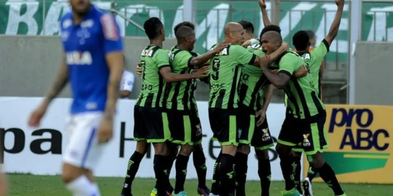 Эмблема сборной бразилии 1998. Логотип футбольный клуб порто. Бразилия футбол эмблема. Фк америка. Brazil fc logo.