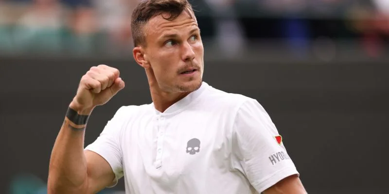 Ринки Хиджиката - Мартон Фучович