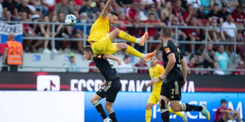 Днепр-1 - Спартак Трнава