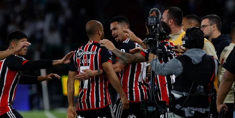 Сан Паулу - ЛДУ-Кито