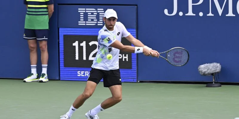 Доминик Штрикер - Бенджамин Бонзи