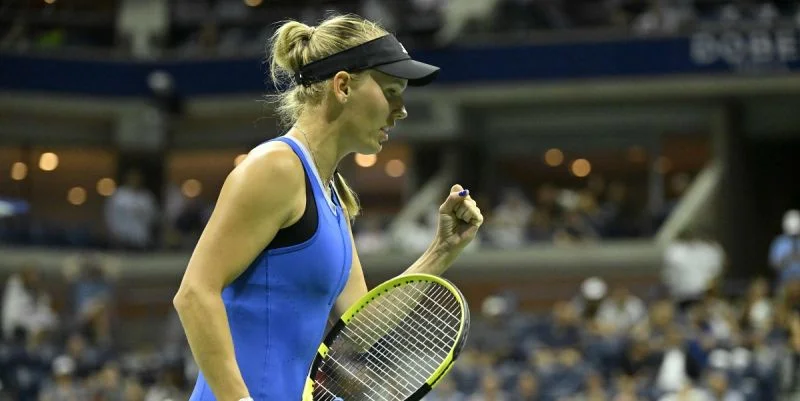 Каролин Возняцки - Дженнифер Брэди