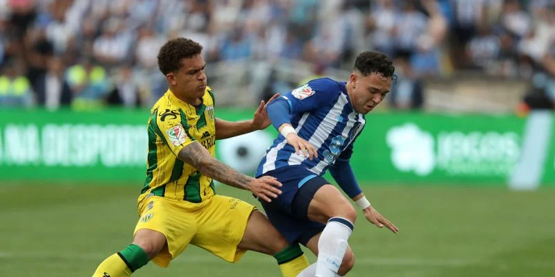 Витория Гимарайнш - Тондела