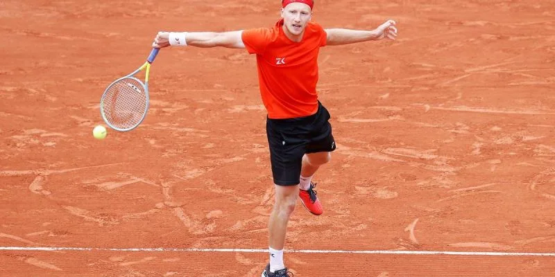 Зденек Колар - Уго Гастон