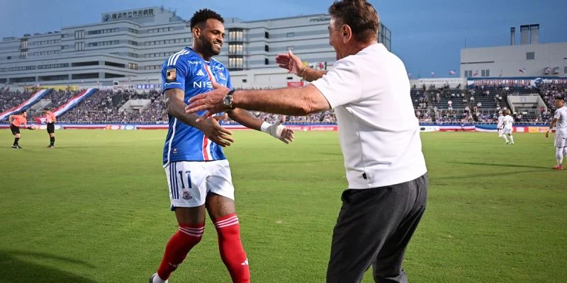 Йокогама Маринос - Саган Тосу