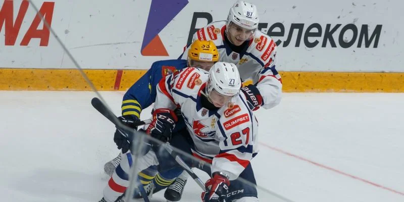 Алмаз - Крылья Советов