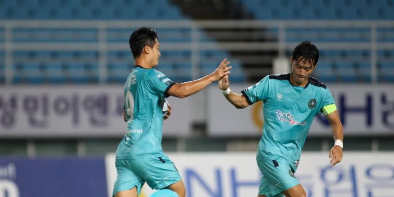 Пусан Ай'Парк - Ансан Гринерс Пусан Ай'Парк - Ансан Гринерс