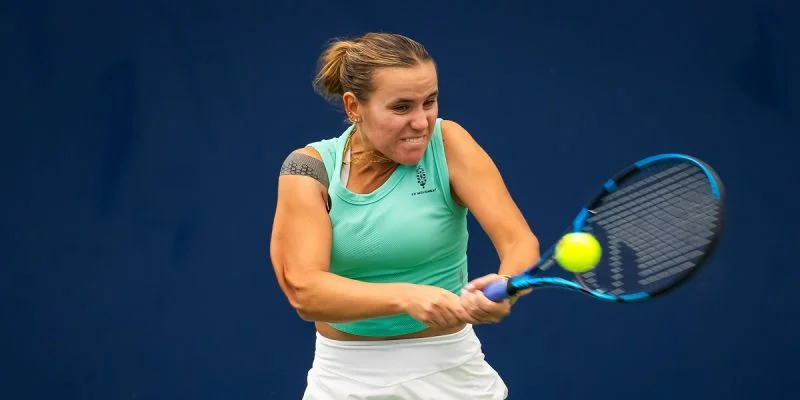 Каролин Долхайд - София Кенин