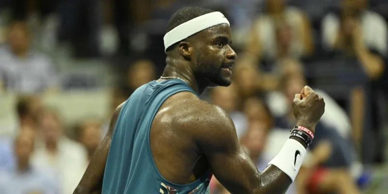 Хуберт Гуркач - Фрэнсис Тиафо