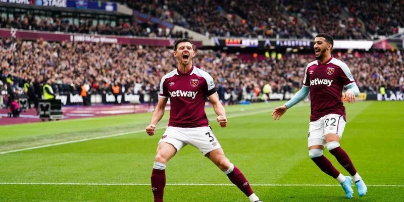 Сент-Патрикс - Дроэда Юнайтед Сент-Патрикс - Дроэда Юнайтед