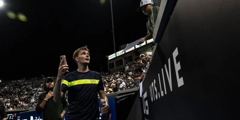 Себастьян Офнер - Александр Бублик