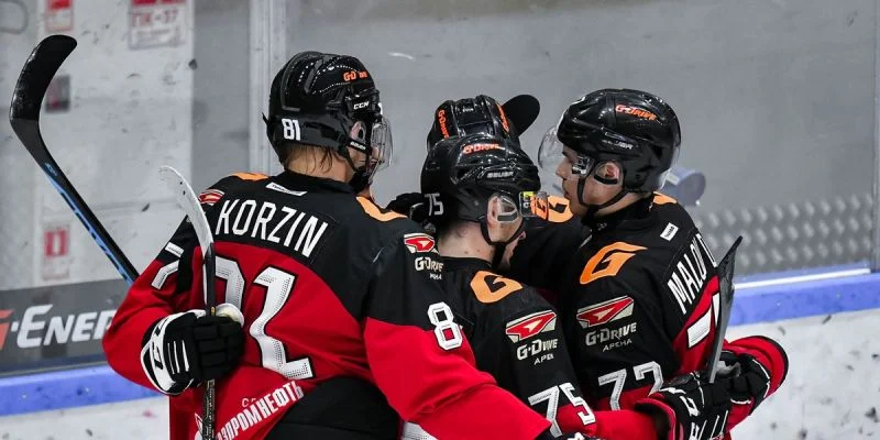 Омские Ястребы - Ладья Тольятти Омские Ястребы - Ладья Тольятти