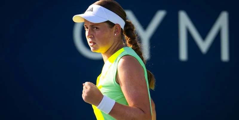 Ева Лис - Елена Остапенко