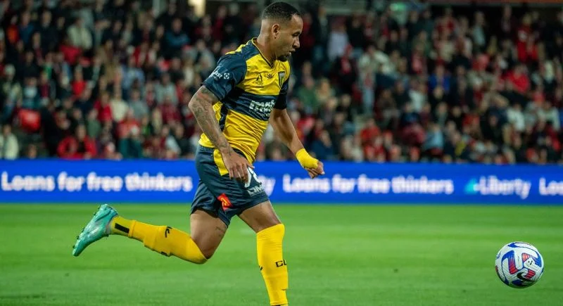 Централ Кост Маринерс - Сталлион