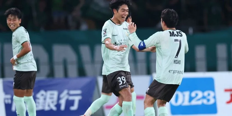 Токио Верди - Оита Токио Верди - Оита