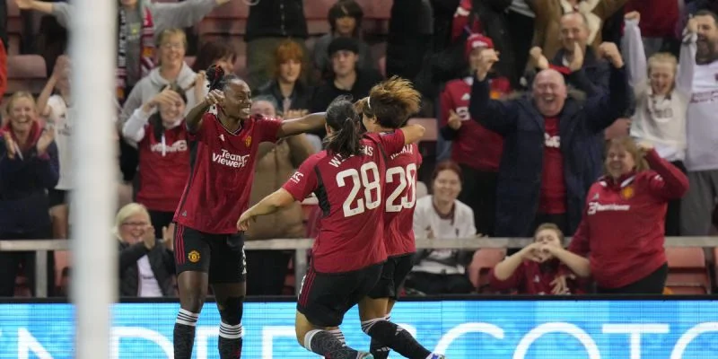 Манчестер Юнайтед (Ж) - ПСЖ (Ж) Манчестер Юнайтед (Ж) - ПСЖ (Ж)