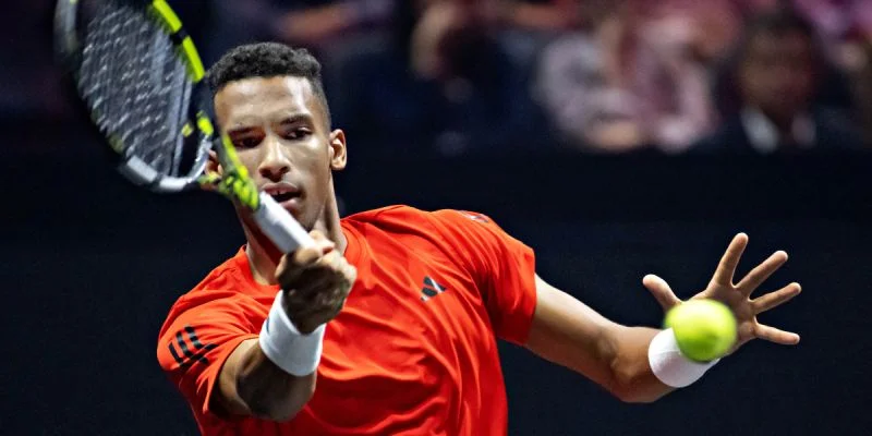 Феликс Оже-Альяссим - Себастьян Офнер Феликс Оже-Альяссим - Себастьян Офнер