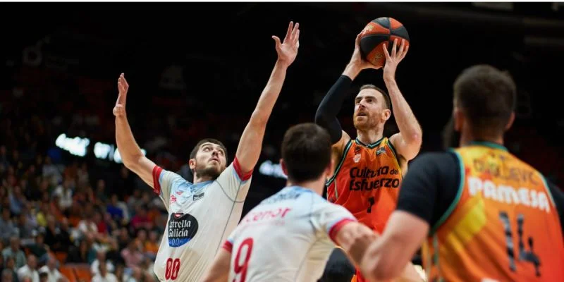 Анадолу Эфес - Валенсия Анадолу Эфес - Валенсия