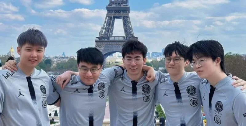PSG.LGD - 9 Pandas PSG.LGD - 9 Pandas
