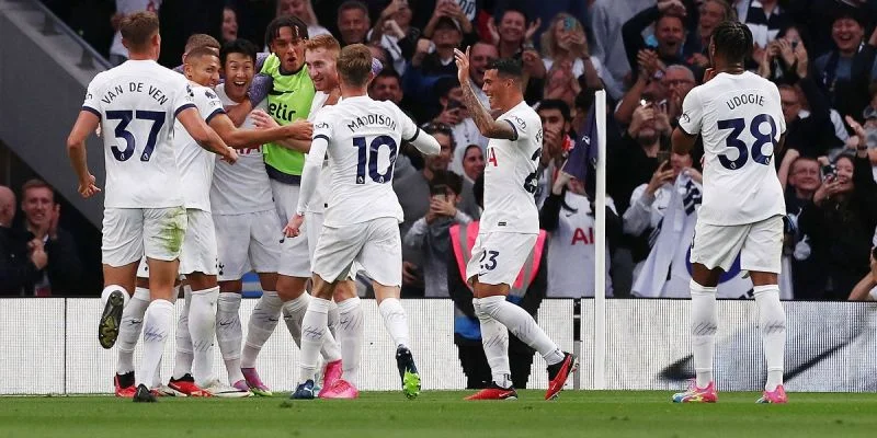 Тоттенхэм - Фулхэм Тоттенхэм - Фулхэм