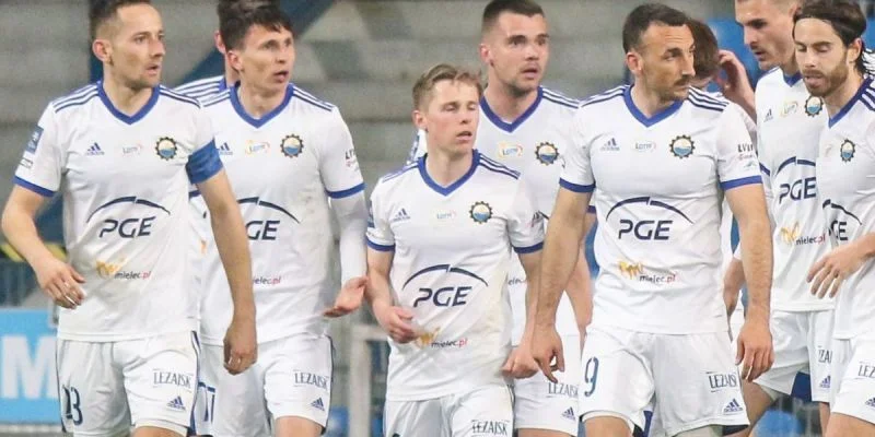 Сталь Мелец - Варта