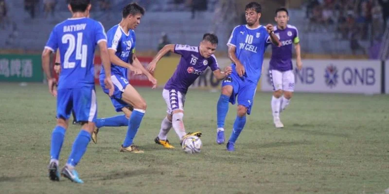 Ухань Три Таунс - Ханой