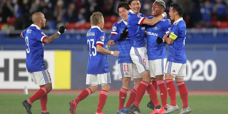 Йокогама Маринос - Кая Йокогама Маринос - Кая