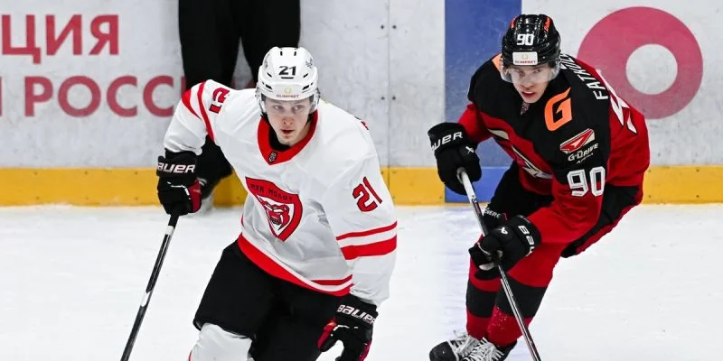 Белые Медведи - Омские Ястребы