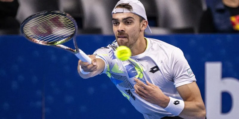 Душан Лайович - Бенджамин Бонзи